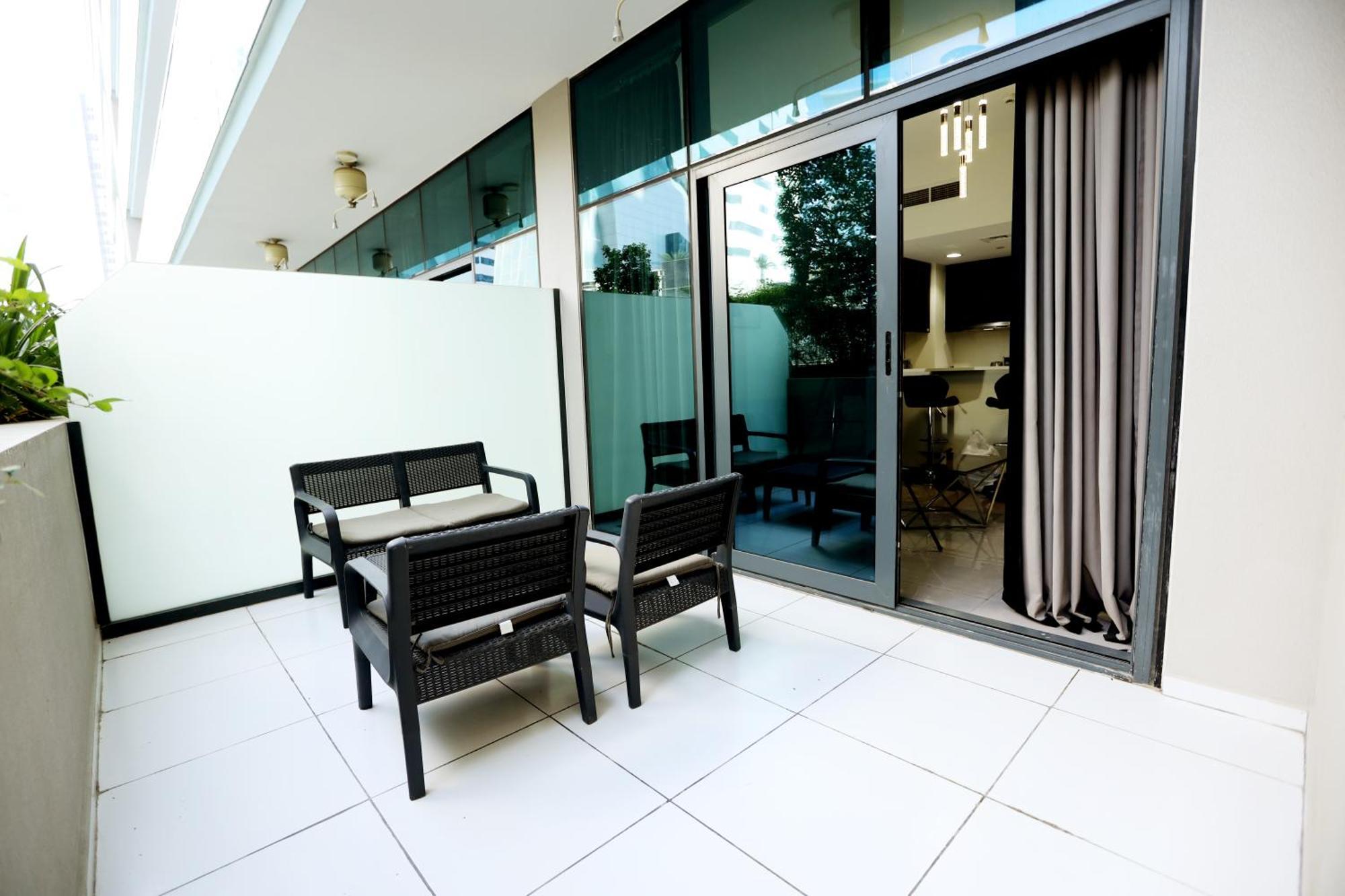 Brown Stone - Pool & View Merano * دبي