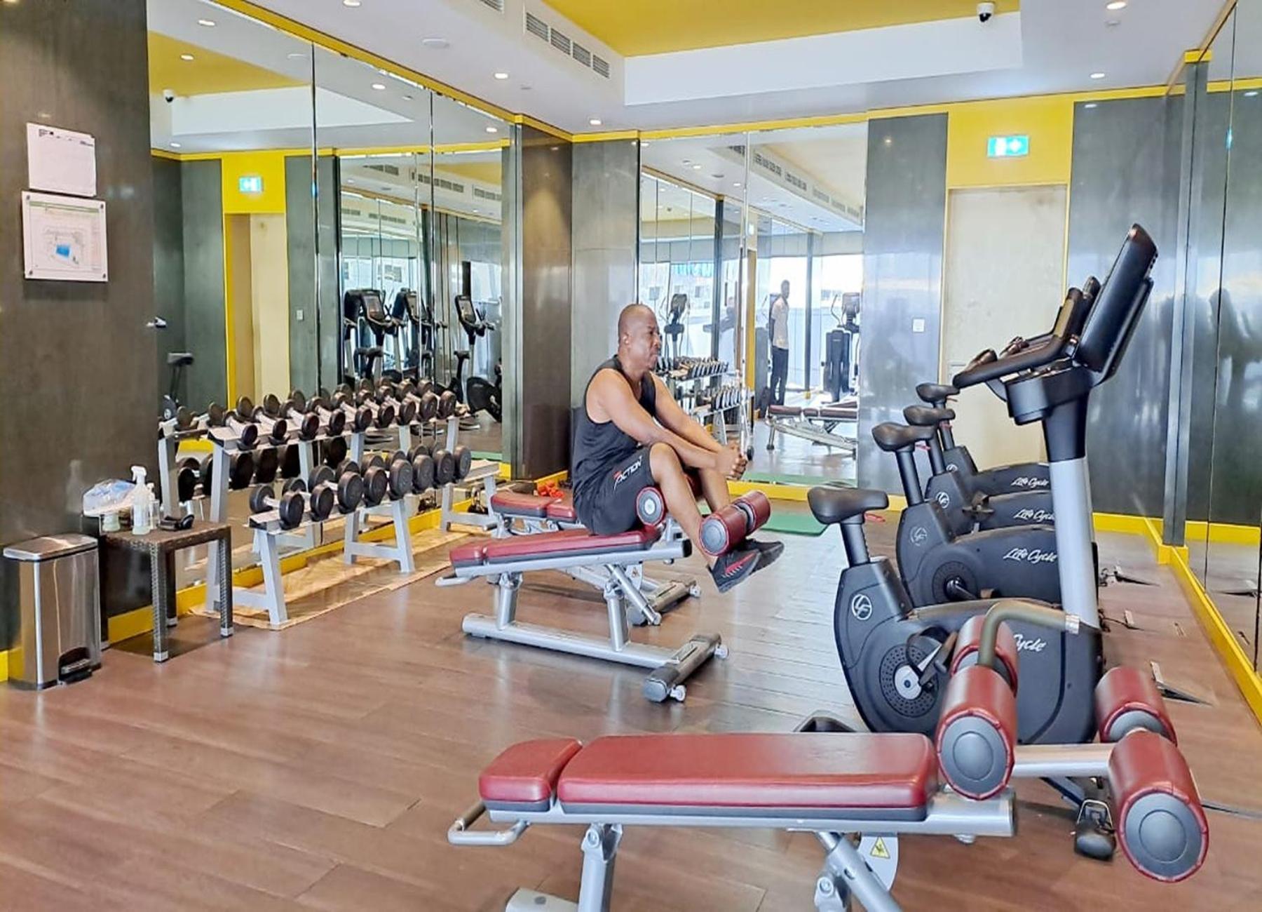 شقة Brown Stone - Pool & View Merano دبي