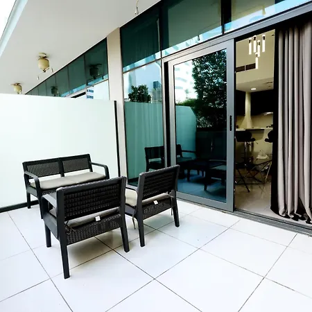 Brown Stone - Pool & City View Merano Dubai Exterior photo