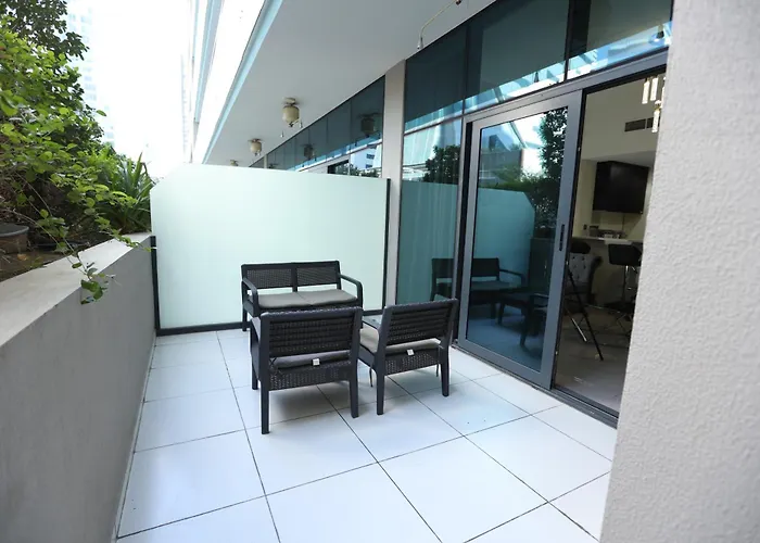 Brown Stone - Pool & City View Merano
