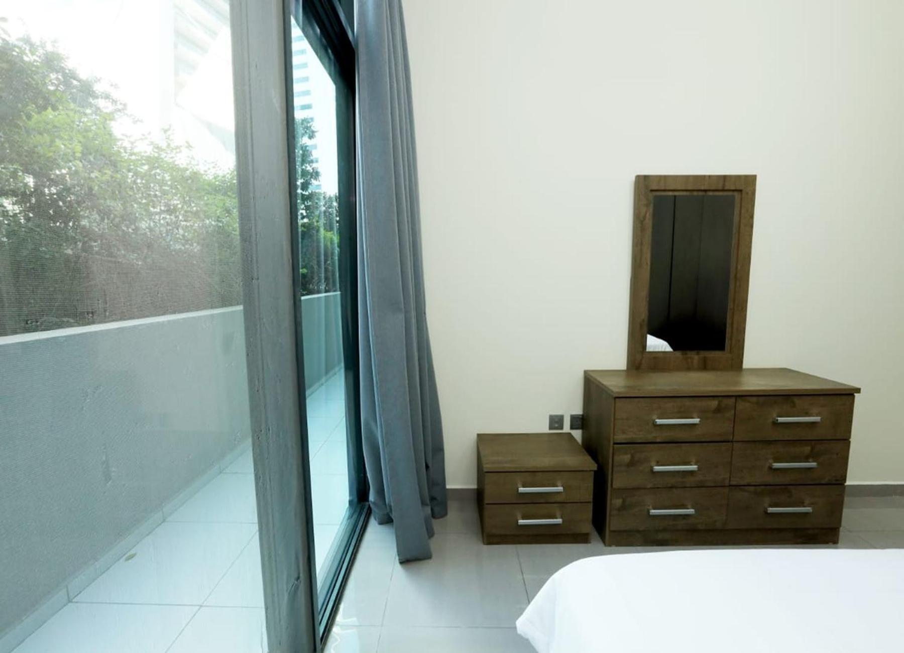 Brown Stone - Pool & View Merano Apartment Dubai